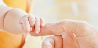 Jaka czapka dla noworodka?